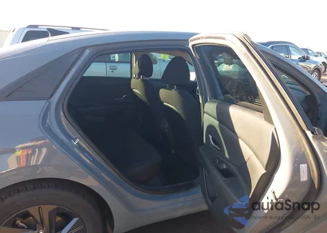 2022 Hyundai Elantra Sel from USA, damaged, VIN KMHLS4AG1NU323219